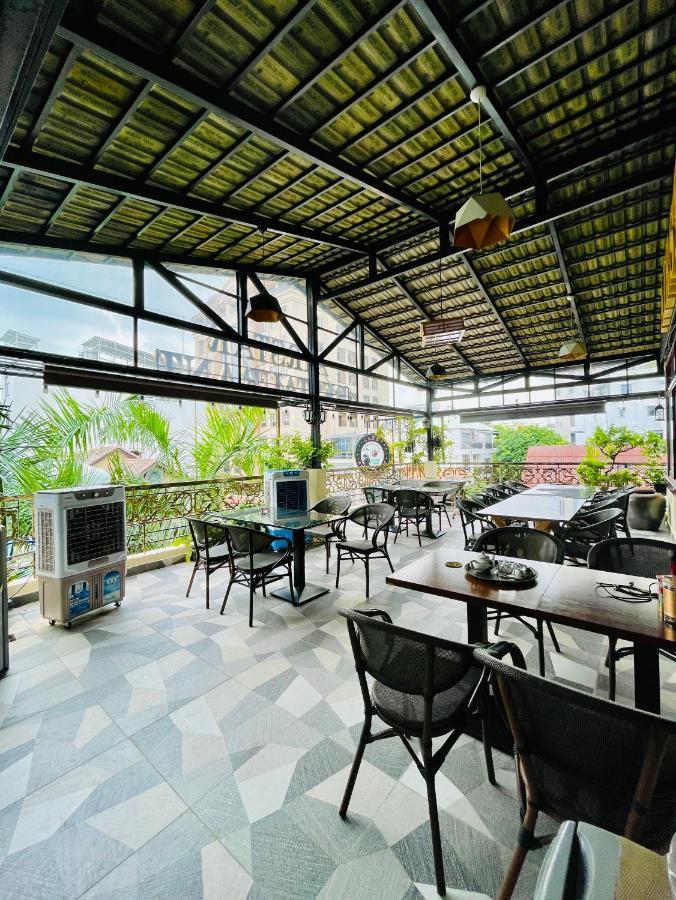 Air Star Hotel Ho Chi Minh City Exterior photo